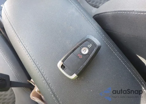 2020 Ford Escape Se z USA, uszkodzony, nr VIN 1FMCU0G6XLUB14589